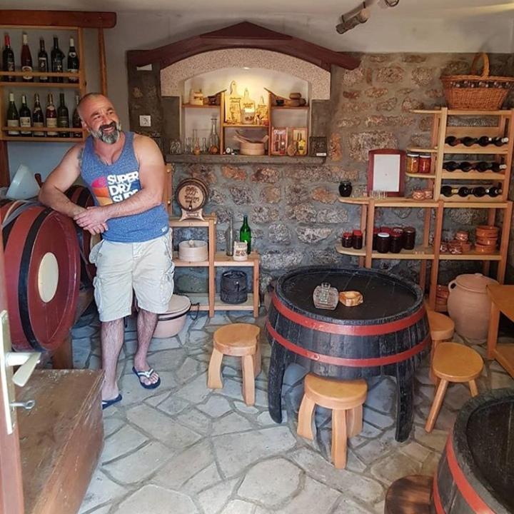 Seoski Turizam Melovic Rozanstvo Buitenkant foto