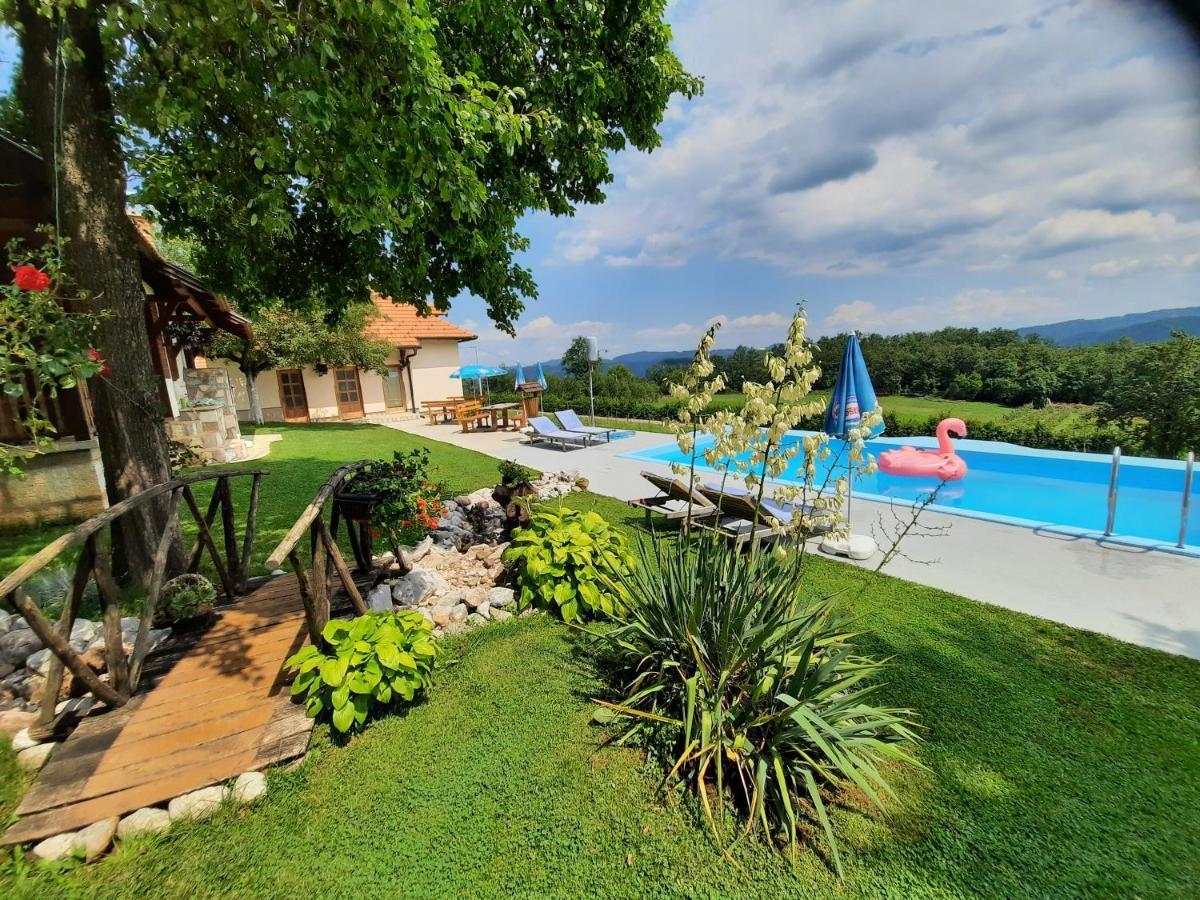 Seoski Turizam Melovic Rozanstvo Buitenkant foto