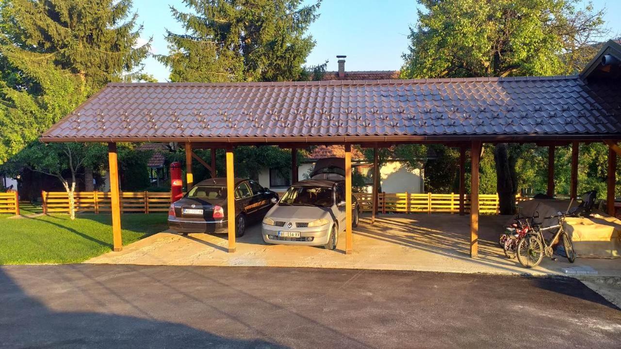 Seoski Turizam Melovic Rozanstvo Buitenkant foto