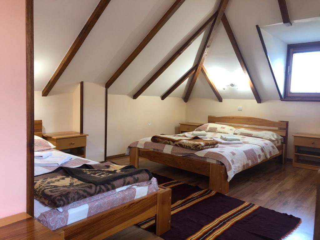 Seoski Turizam Melovic Rozanstvo Buitenkant foto