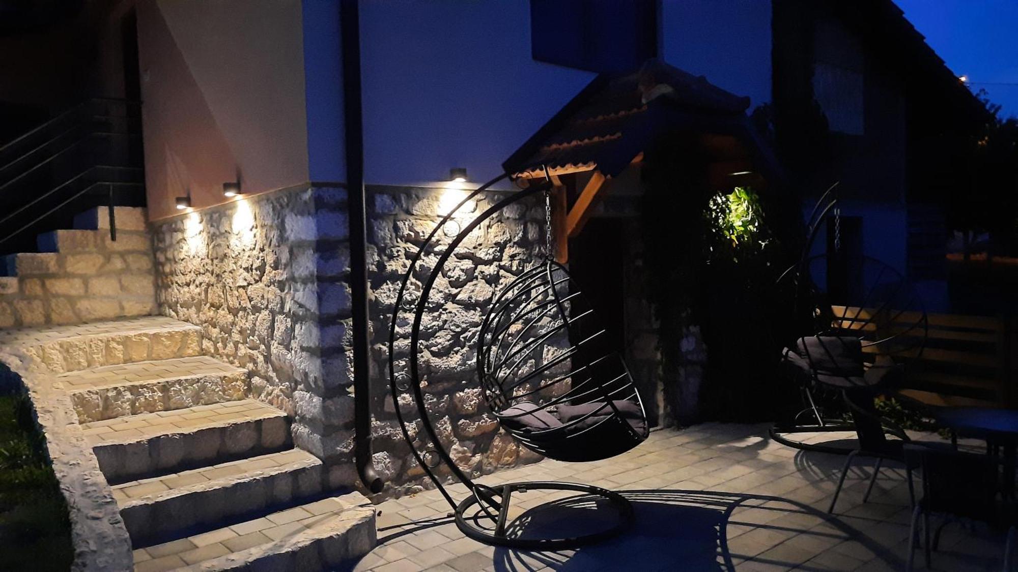 Seoski Turizam Melovic Rozanstvo Buitenkant foto