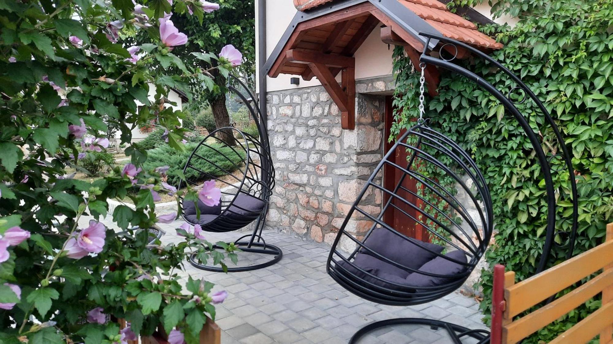 Seoski Turizam Melovic Rozanstvo Buitenkant foto